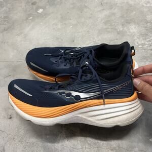 Saucony Hurricane 24 Running Shoes Mens Size 11.5 Sneakers Athletic Walking READ